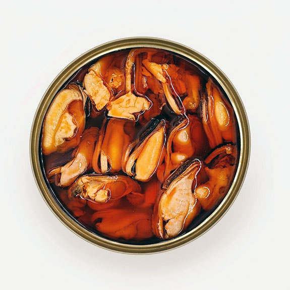 Mejillones fritos en escabeche Conservas Ana María, vista frontal lata abierta vista cenital
