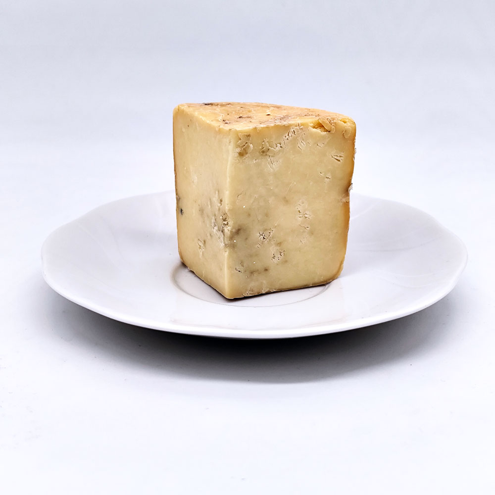 Tabla Quesos Leche Cruda Picos Europa - La Casuca de Mariván -Queso 4 emplatado