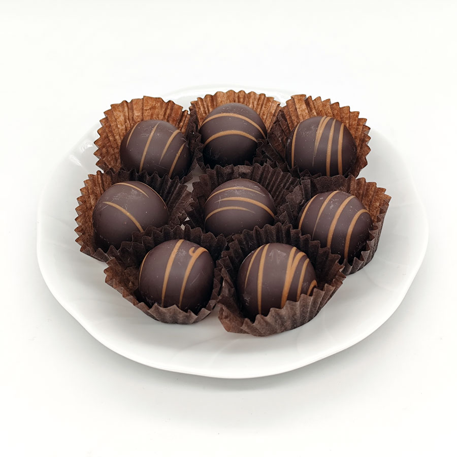La Casuca de Mariván, bombones de chocolate con mousse de queso de cabrales