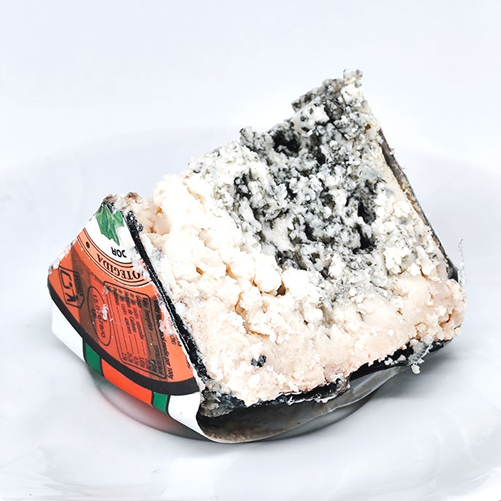 La Casuca de Marivan - Queso Cabrales Rojo Prieto (porcion frontal)