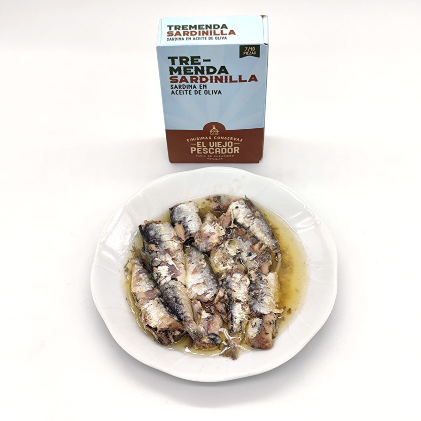 Sardinillas Aceite Oliva Viejo Pescador (producto servido plato cenital)